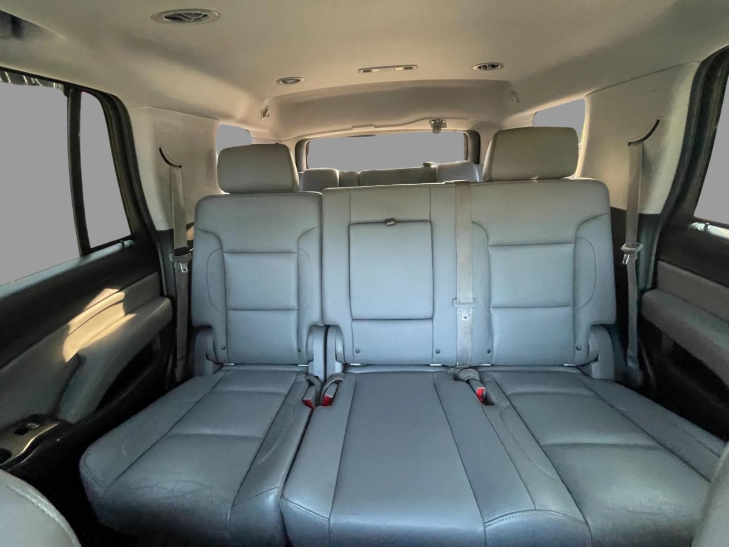 2015 Black /Gray Chevrolet Tahoe LT 4WD (1GNSKBKC4FR) with an 5.3L V8 OHV 16V engine, 6-Speed Automatic transmission, located at 547 E. Main St., Orwell, OH, 44076, (440) 437-5893, 41.535435, -80.847855 - Photo#38